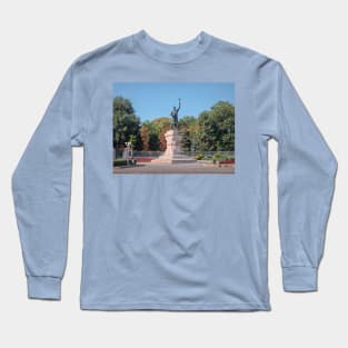 Stephen the Great monument Long Sleeve T-Shirt